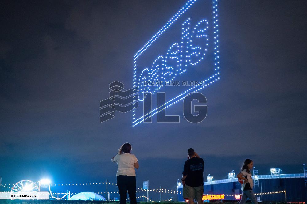 Oasis Drone Light Show - Toronto