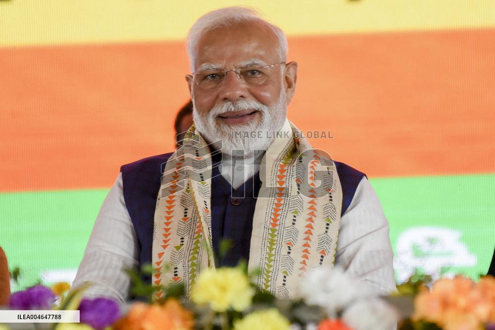 Narendra Modi Holds A Rally To Attack Trinamool Congress - India