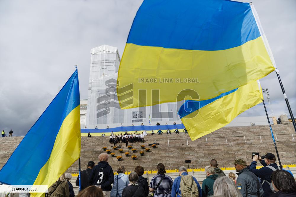 United for Ukraine - Ukrainan kansallispäivän tapahtuma Senaatintorilla