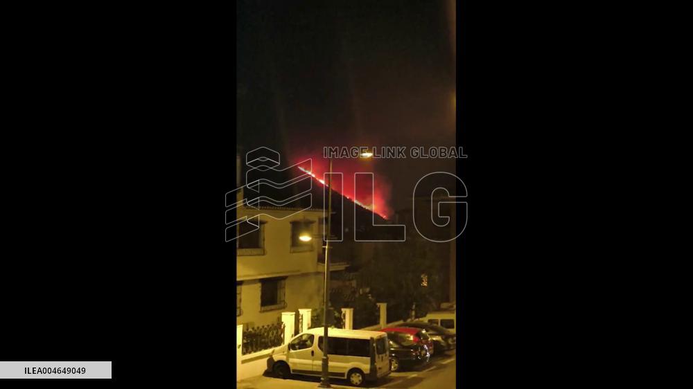 Spain: Forest Fire Breaks Out Near Granada City, Forcing Highway Closure 5