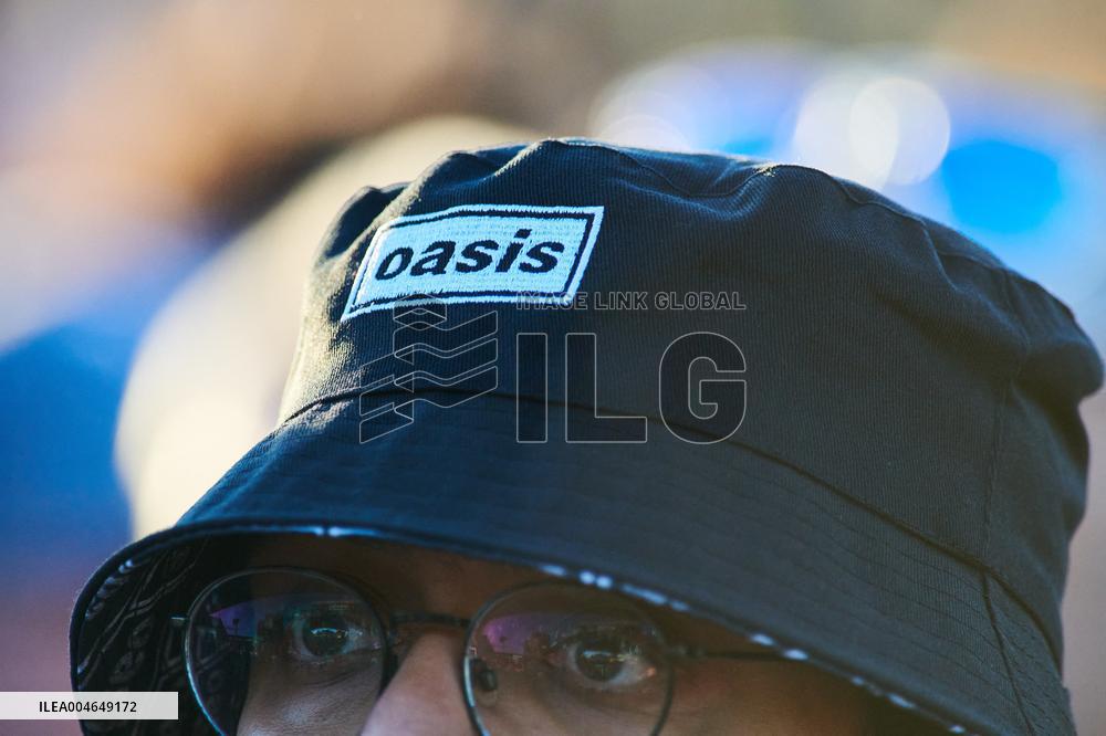 Oasis In Concert - Toronto