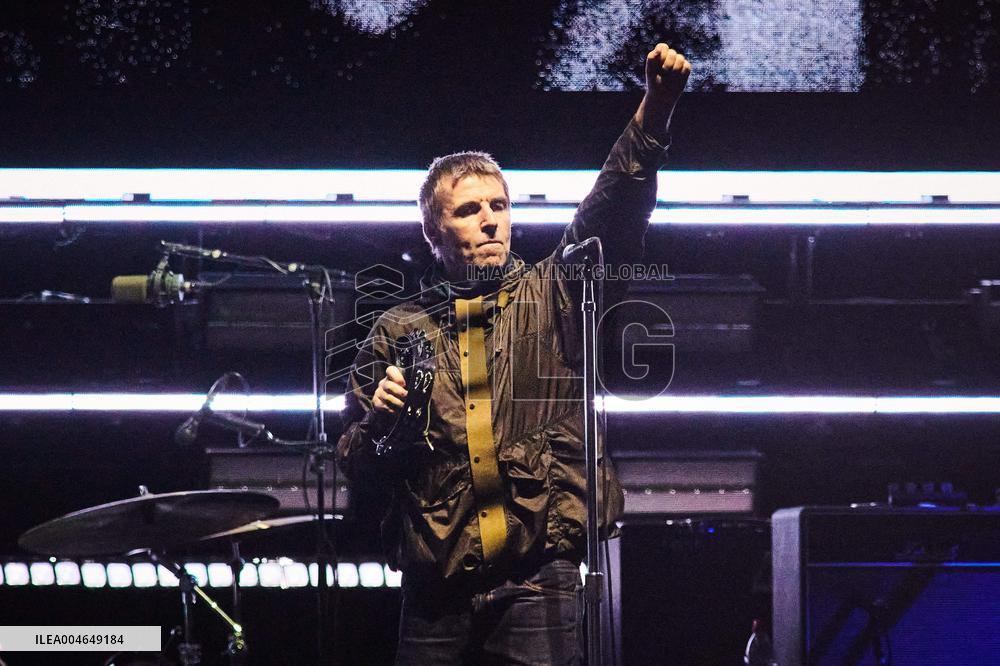 Oasis In Concert - Toronto