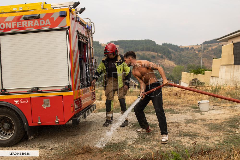 Wildfires Drive Evacuations in Leon