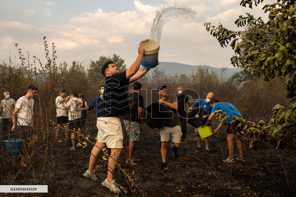 Wildfires Drive Evacuations in Leon