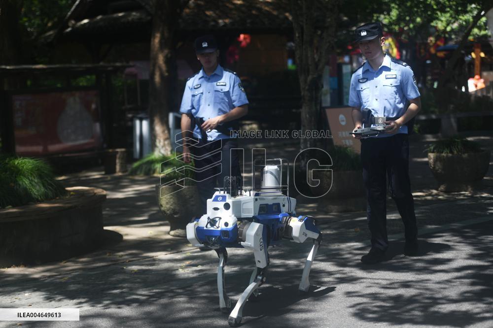Intelligent Robot Police Dog