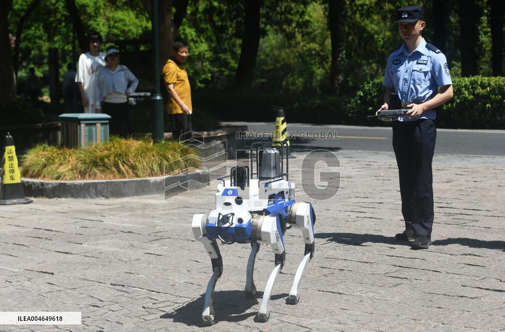 Intelligent Robot Police Dog