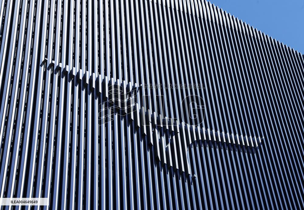 Mizuno signboard and logo