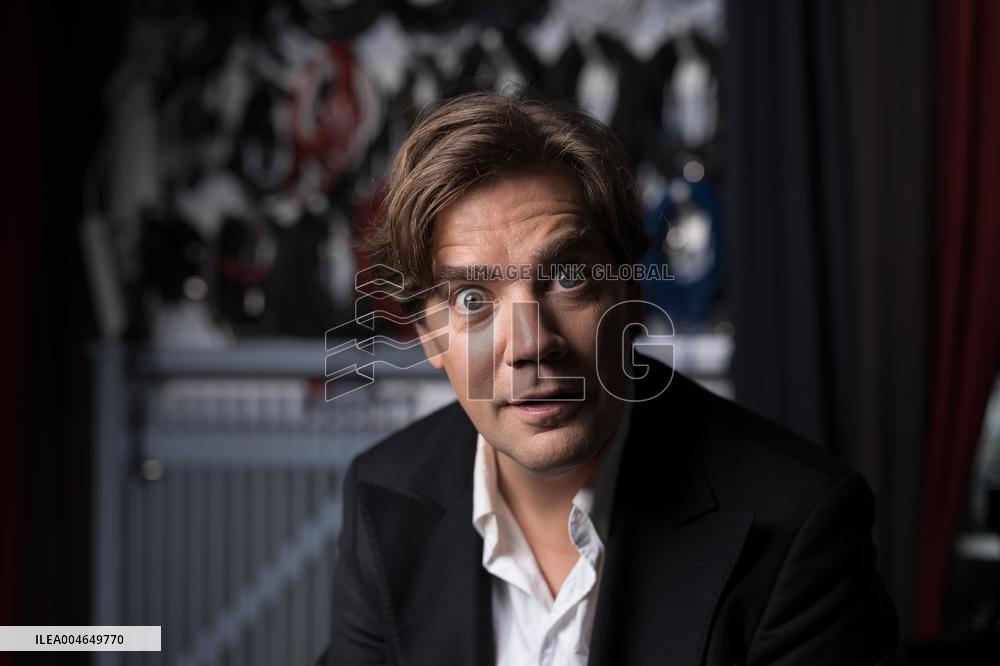 THE HIVES PELLE ALMQVIST