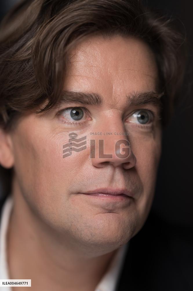 THE HIVES PELLE ALMQVIST