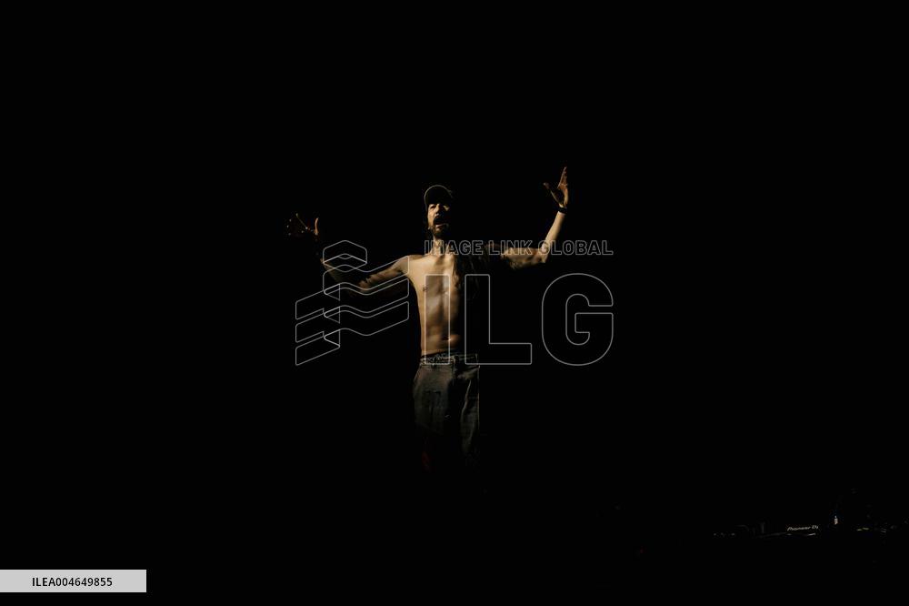 Alan Walker and Steve Aoki concert