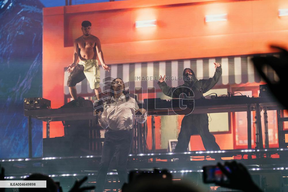 Alan Walker and Steve Aoki concert