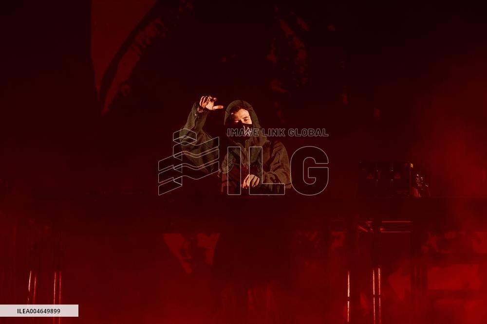 Alan Walker and Steve Aoki concert