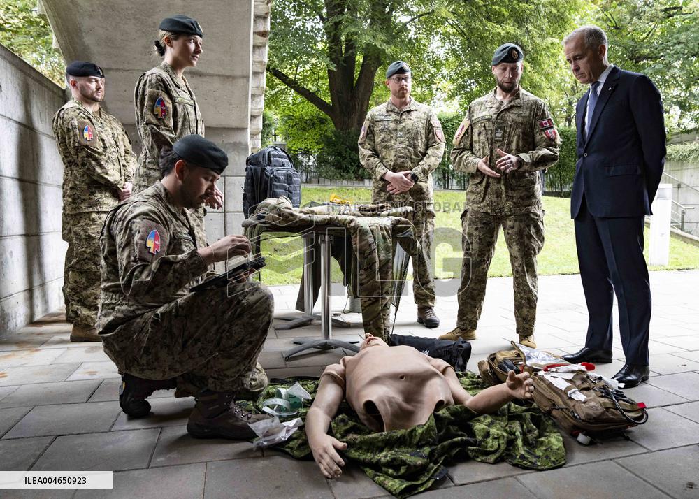 Canadian PM Carney Meets Polish PM Tusk - Warsaw