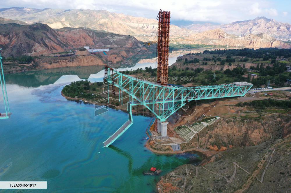 Jianzha Yellow River Super Large Bridge Steel Strand Fracture Rescue