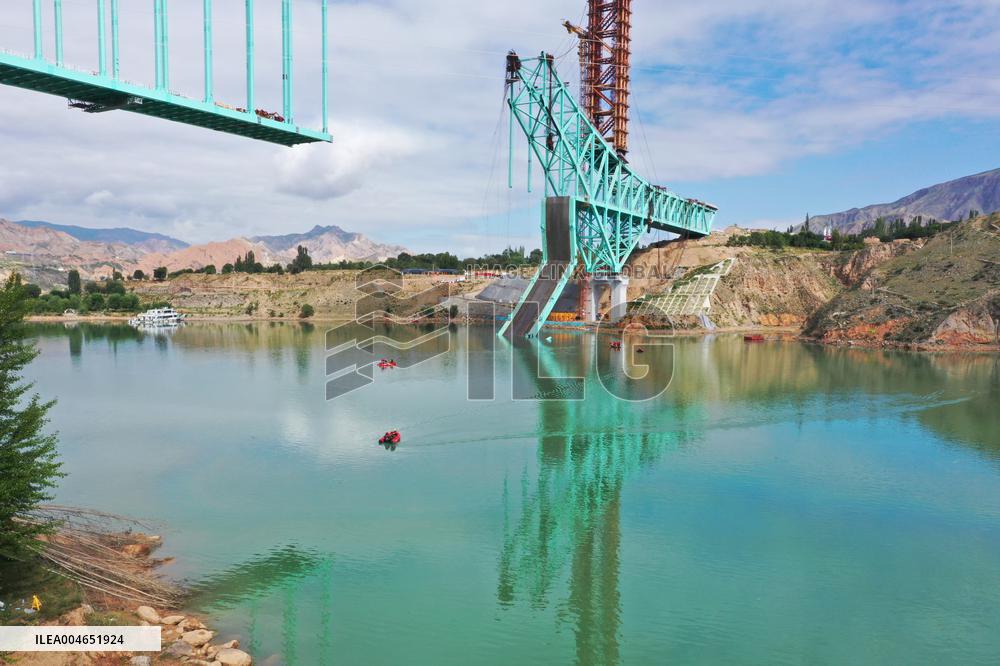 Jianzha Yellow River Super Large Bridge Steel Strand Fracture Rescue