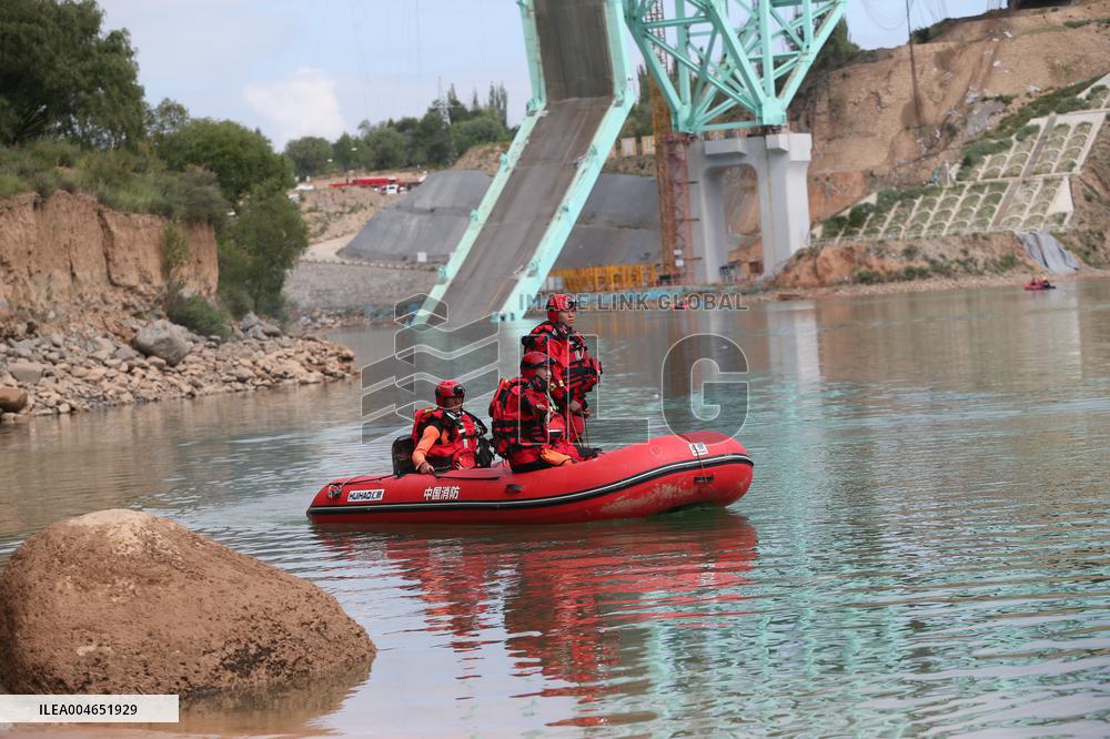 Jianzha Yellow River Super Large Bridge Steel Strand Fracture Rescue