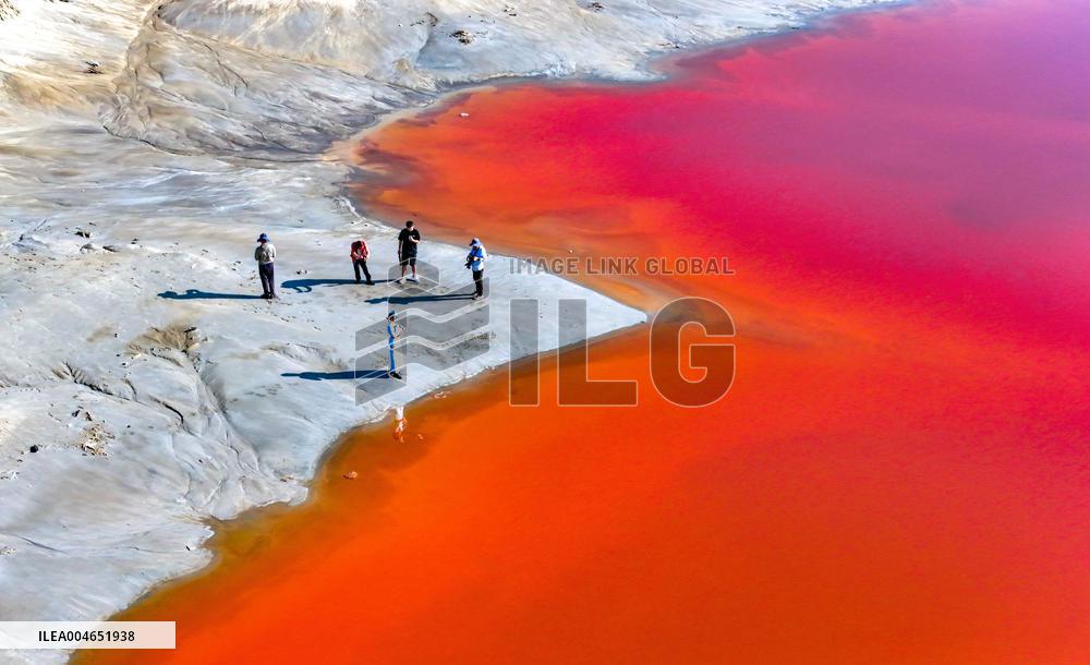 Mangnai Naoer Salt Lake in Ordos
