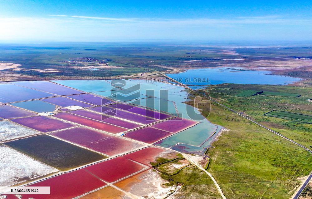 Mangnai Naoer Salt Lake in Ordos