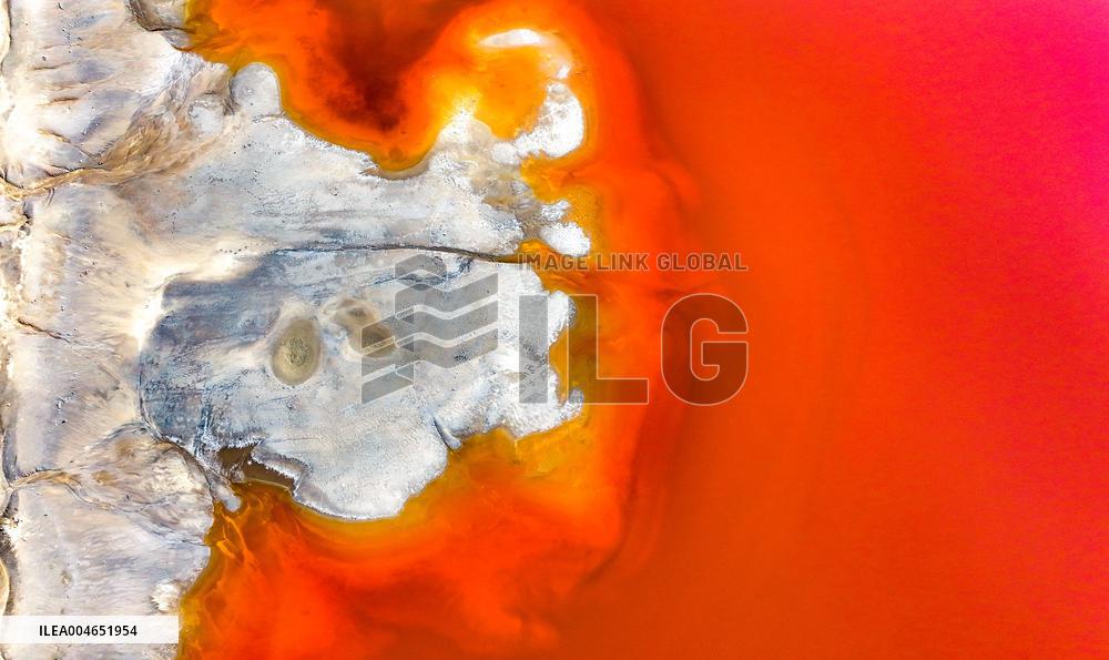 Mangnai Naoer Salt Lake in Ordos