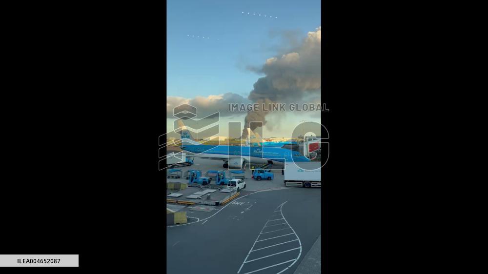 Netherlands: Massive Warehouse Fire Erupts Near Amsterdam Schiphol Airport 2