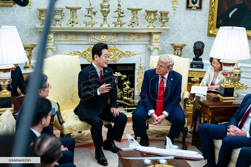 President Trump Meets With South Korean President Myung - DC