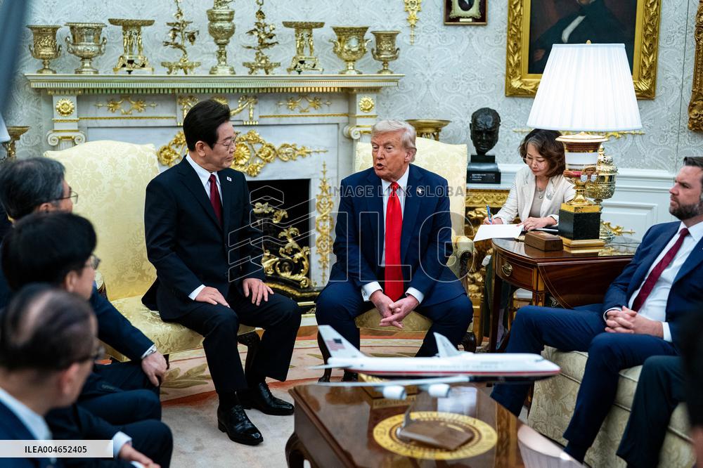 President Trump Meets With South Korean President Myung - DC