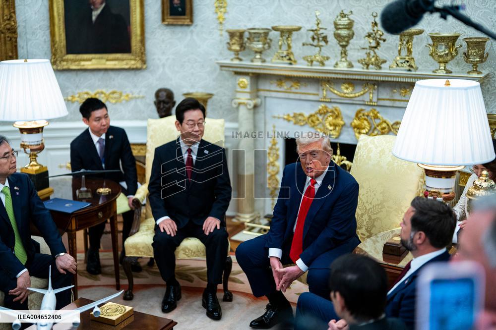 President Trump Meets With South Korean President Myung - DC