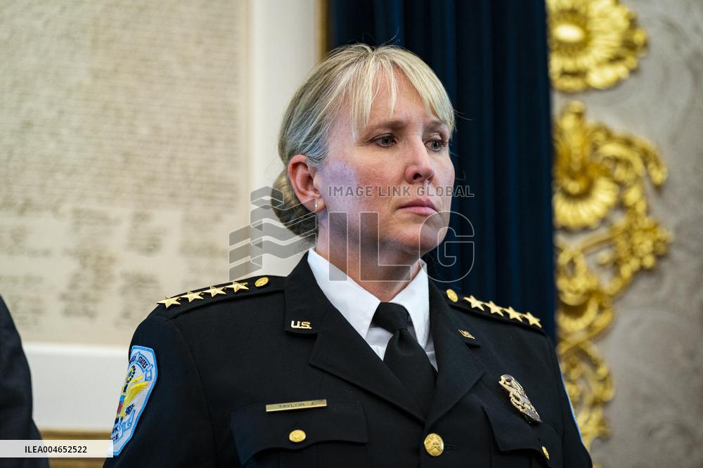 Trump Signs Executive Order In Oval Office - DC