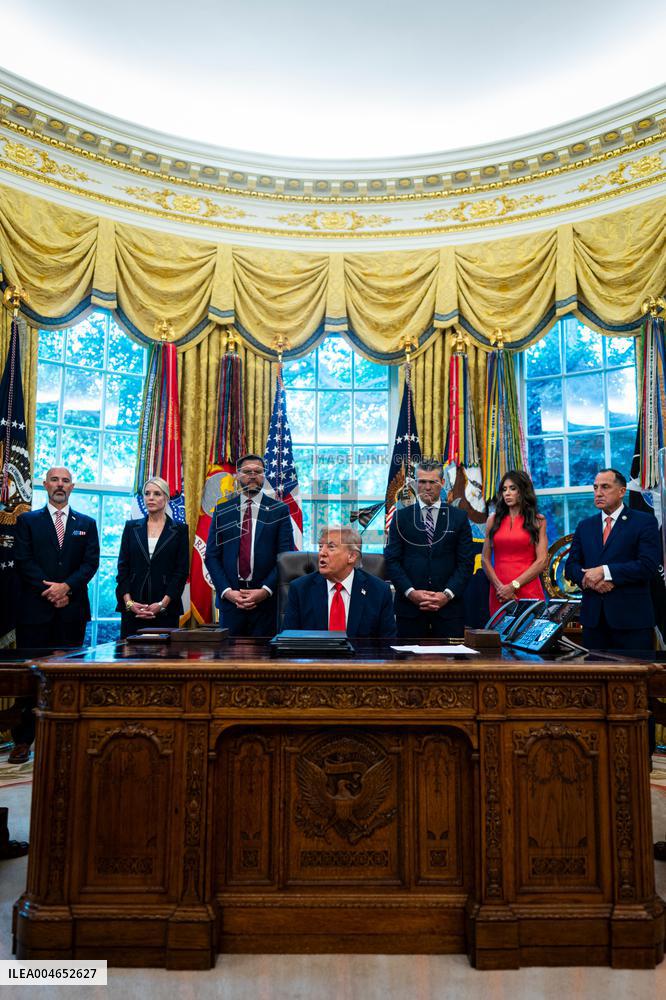 Trump Signs Executive Order In Oval Office - DC