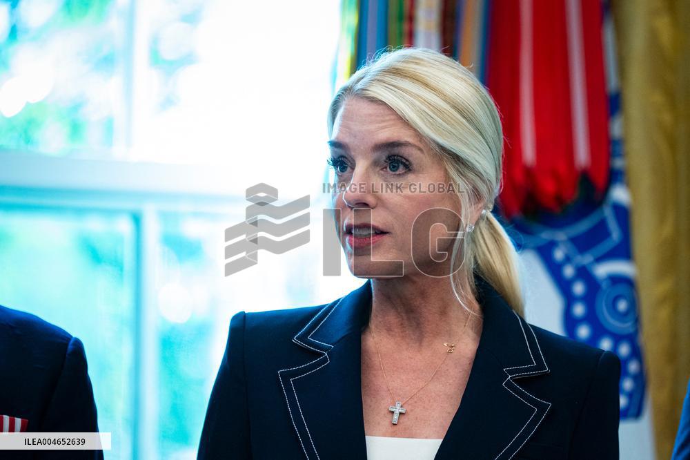 Trump Signs Executive Order In Oval Office - DC