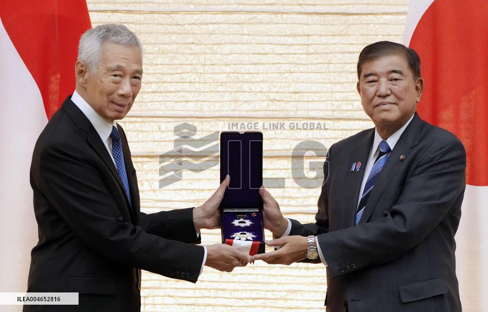 Japan PM Ishiba meets ex-Singapore PM Lee in Tokyo