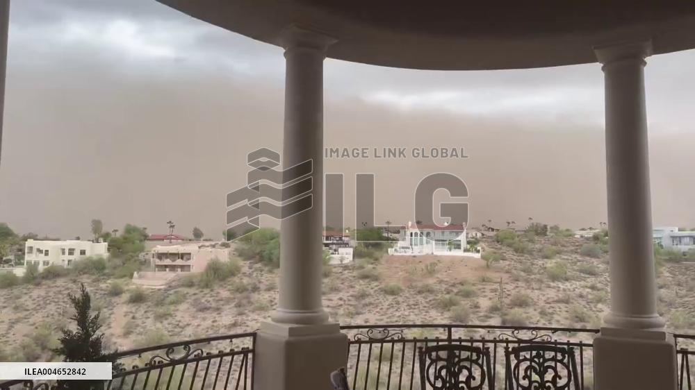 US: Haboob Hits Phoenix, Causes Airport Damage and Power Outages 5
