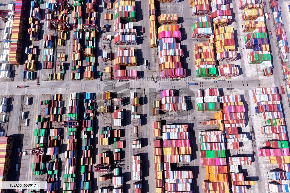 Qingdao Port Foreign Trade Container