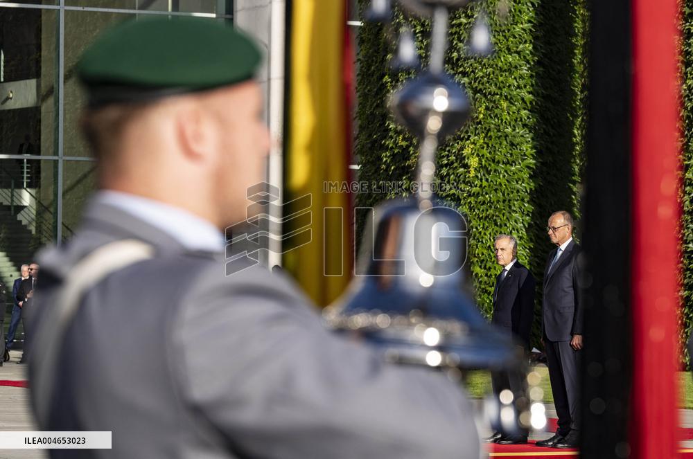 Canadian Press - Mark Carney Meets Chancellor Merz in Berlin - Germany