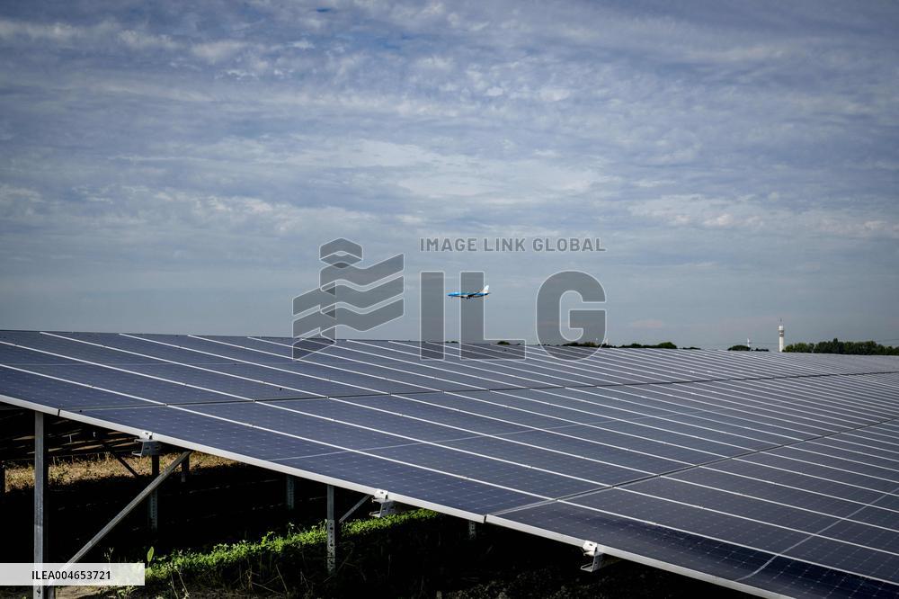 Illustration - Solar Park at Schiphol - Amsterdam