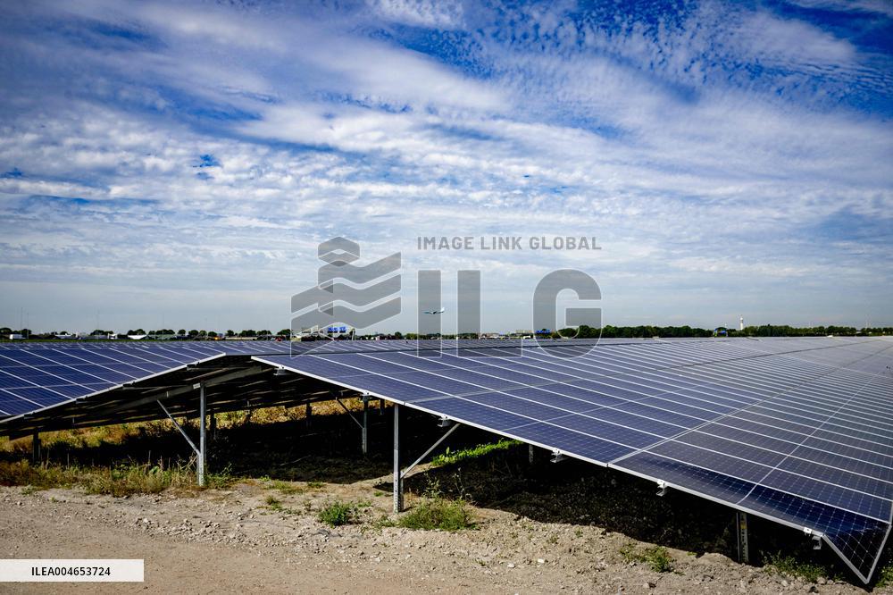 Illustration - Solar Park at Schiphol - Amsterdam