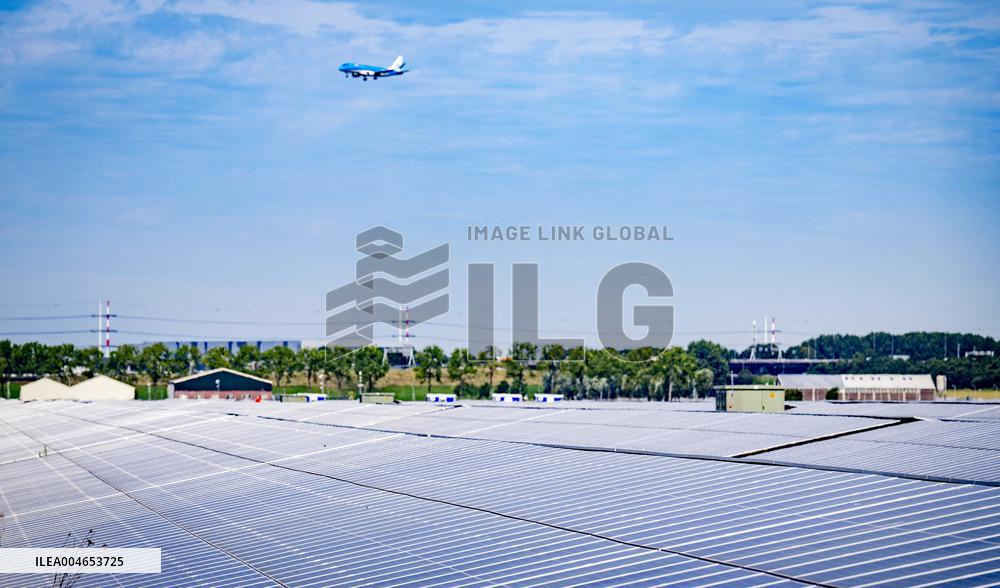 Illustration - Solar Park at Schiphol - Amsterdam