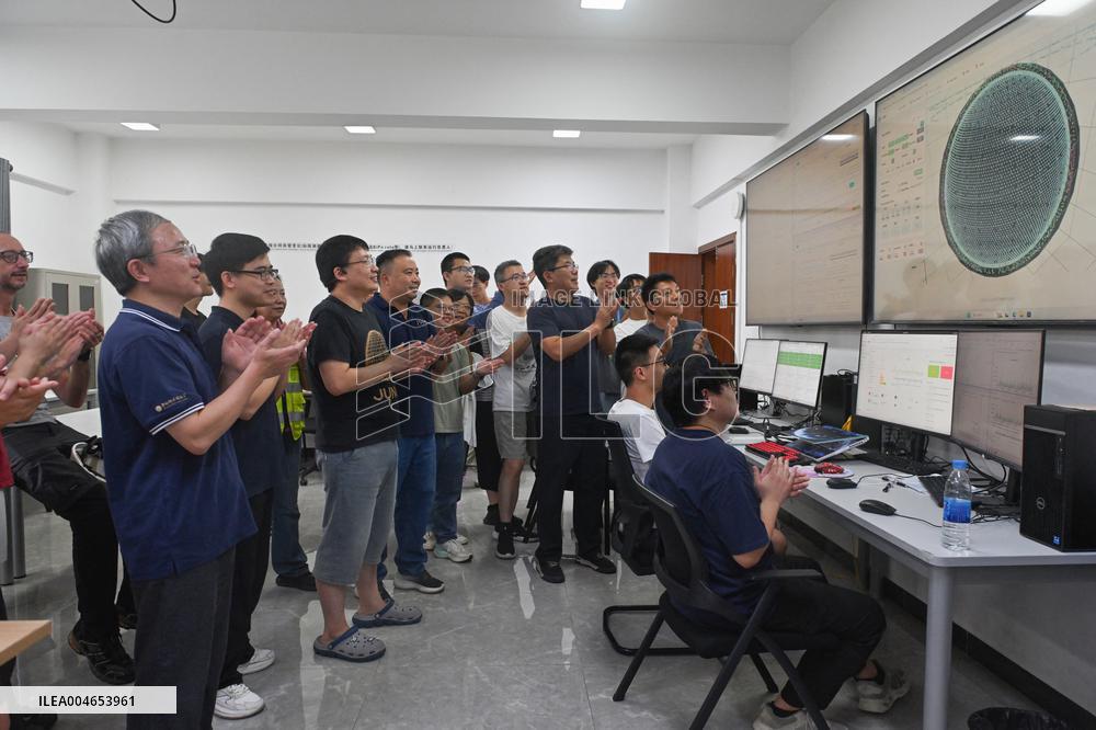 Underground Neutrino Observatory Operation - Chin