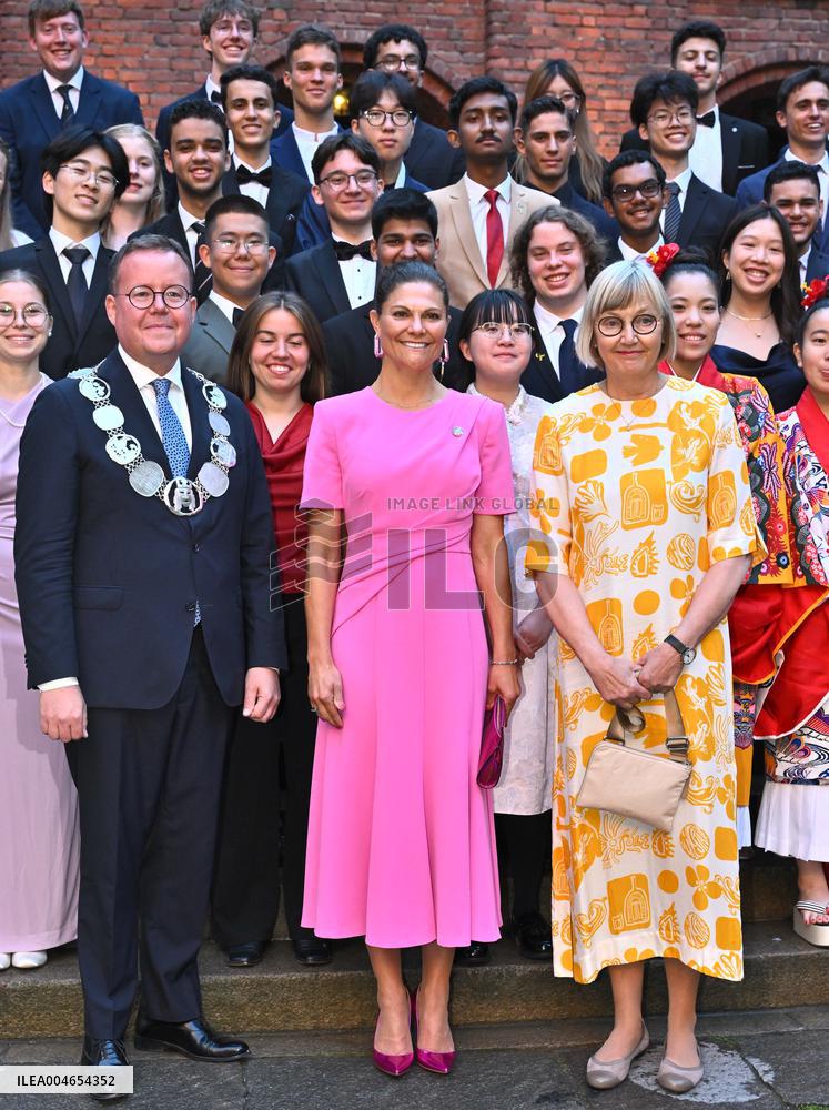 CROWN PRINCESS AT THE STOCKHOLM JUNIOR WATER PRIZE