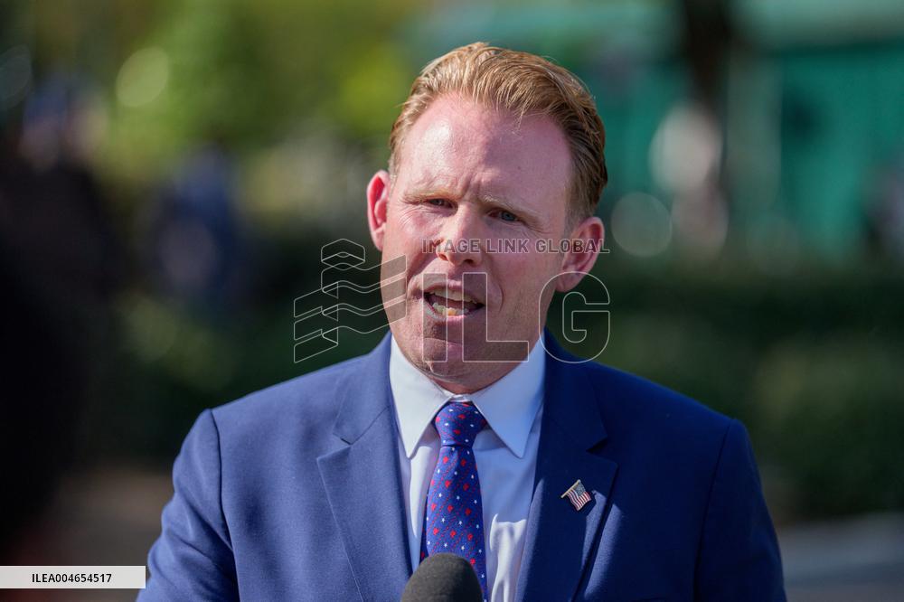 Andrew Giuliani outside White House