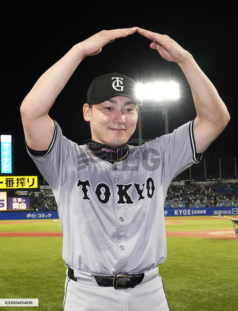 Baseball: Giants' Maru hits for cycle