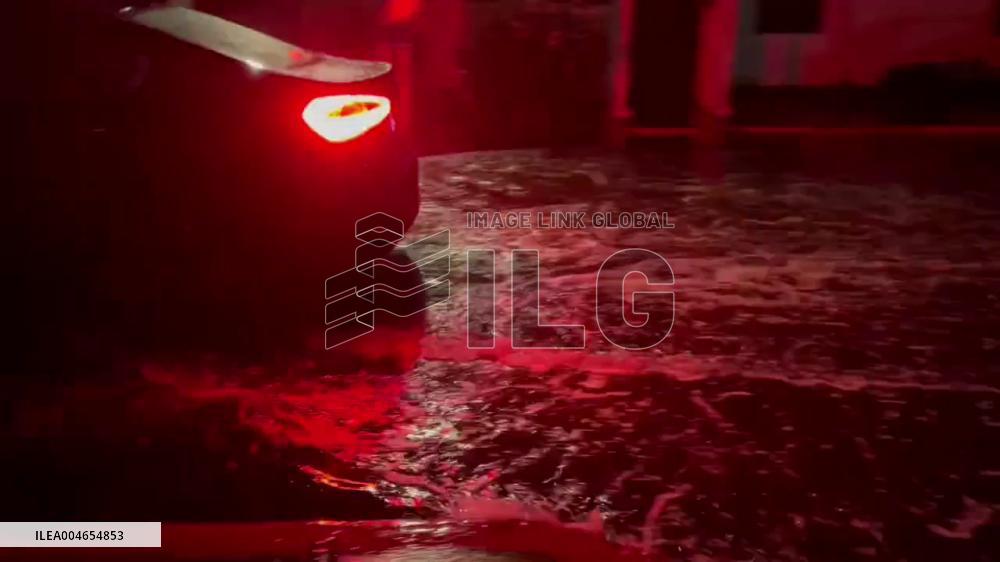 US: Flash Flooding Hits Phoenix, Arizona