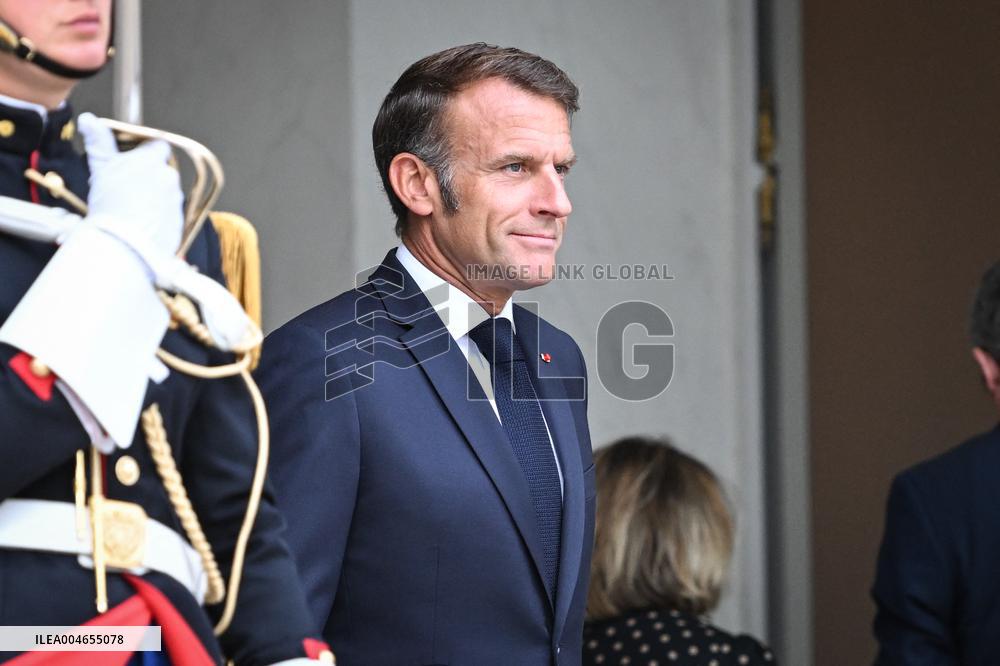 Emmanuel Macron welcomes Bassirou Diomaye Faye at the Elysee FA