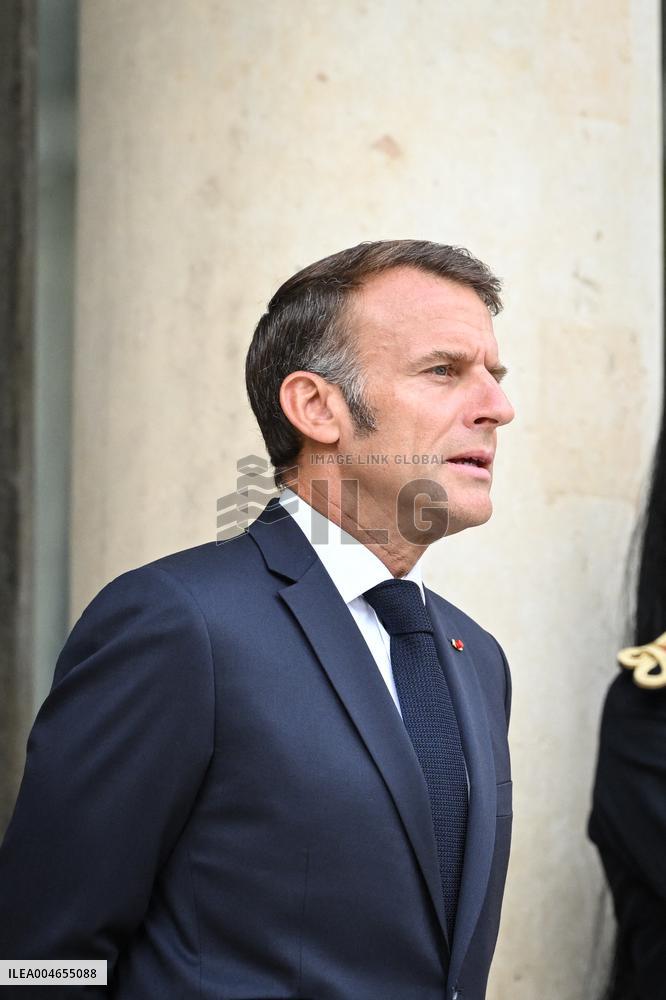 Emmanuel Macron welcomes Bassirou Diomaye Faye at the Elysee FA