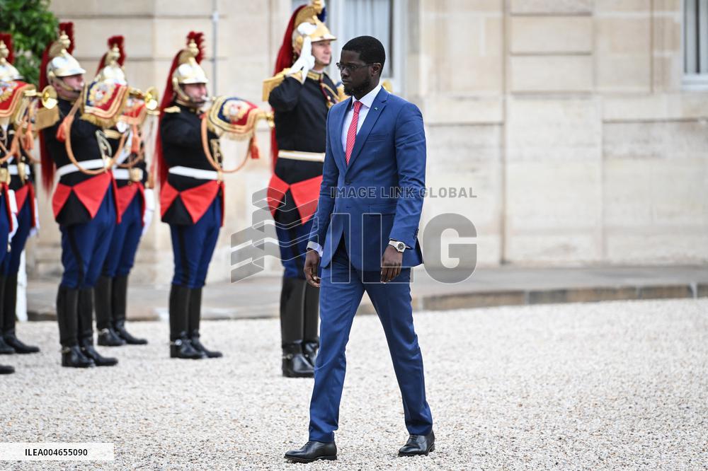 Emmanuel Macron welcomes Bassirou Diomaye Faye at the Elysee FA