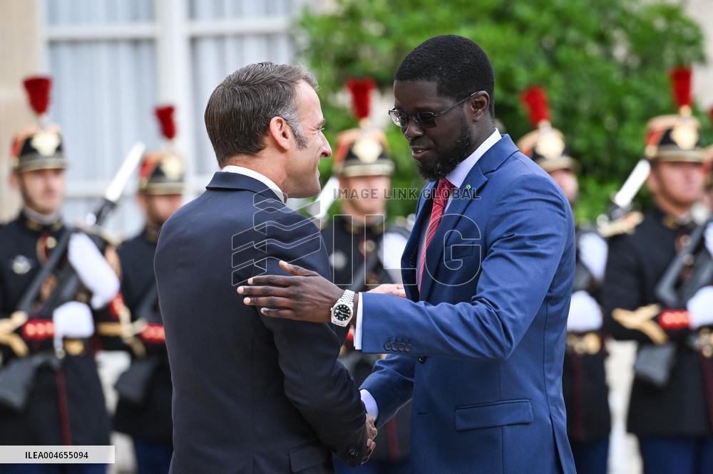 Emmanuel Macron welcomes Bassirou Diomaye Faye at the Elysee FA