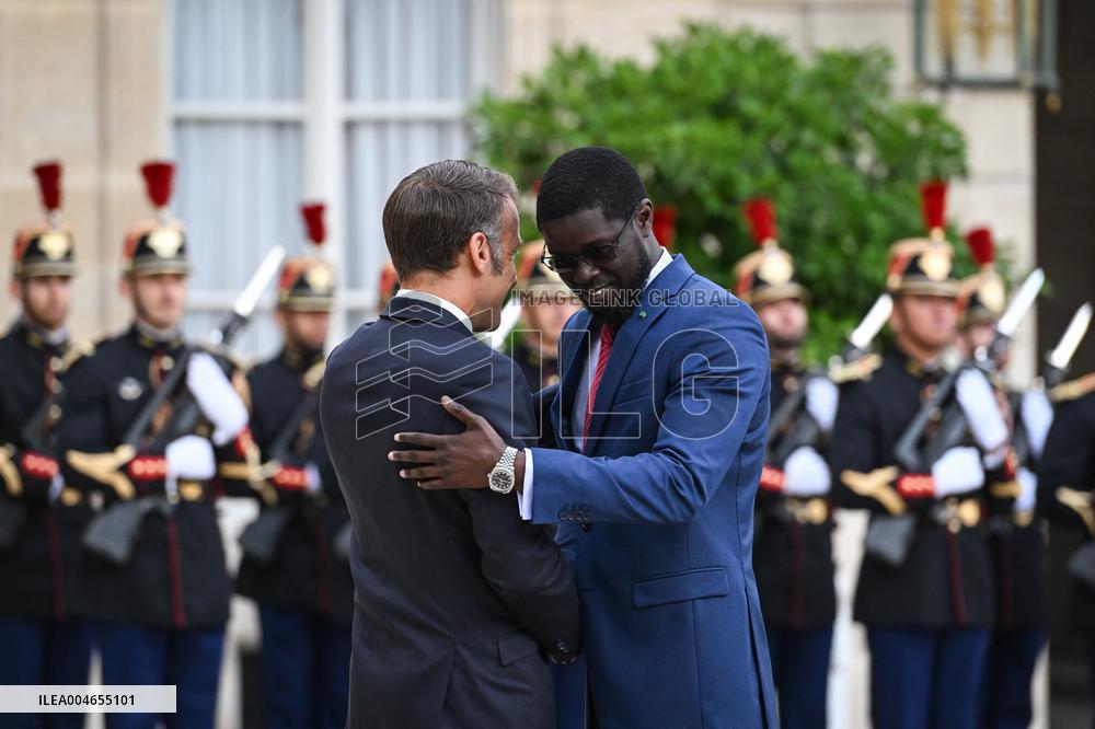 Emmanuel Macron welcomes Bassirou Diomaye Faye at the Elysee FA