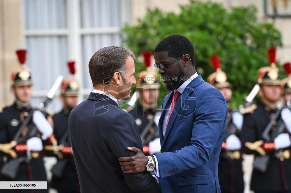 Emmanuel Macron welcomes Bassirou Diomaye Faye at the Elysee FA