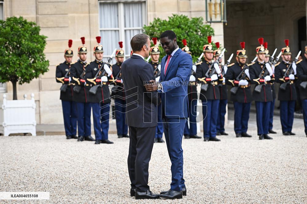 Emmanuel Macron welcomes Bassirou Diomaye Faye at the Elysee FA