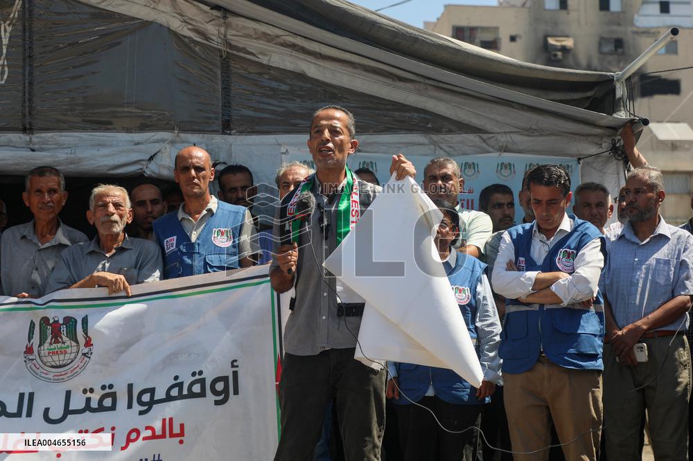 Rally in Solidarity with Journalists Killed by Israeli Strikes - Gaza